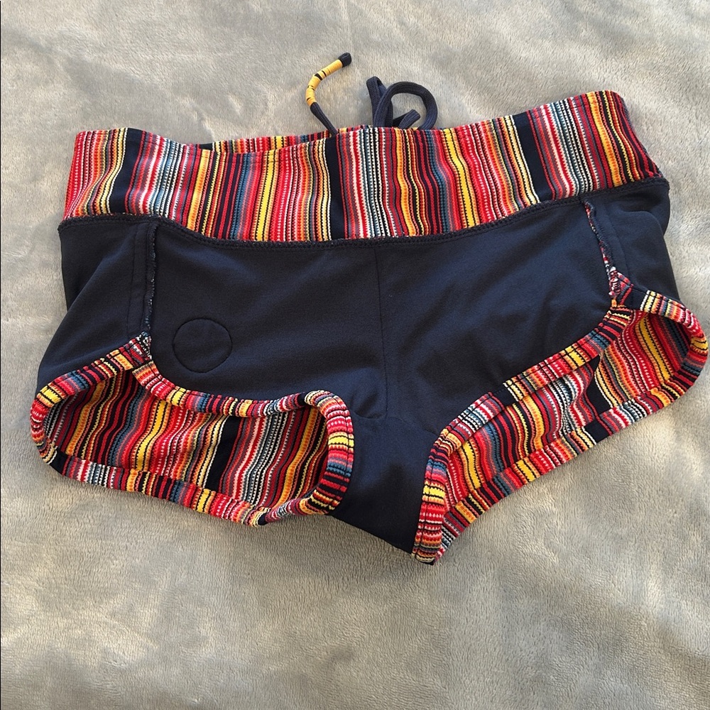 Colorful Striped swimsuit - Picture 9 of 9